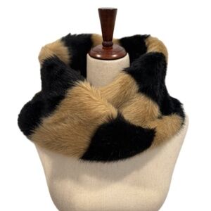 ZARA faux fur twist scarf collar in camel and black wide stripes
